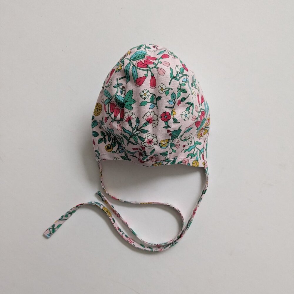 Handmade Liberty Bonnet NB - Picture 4 of 4